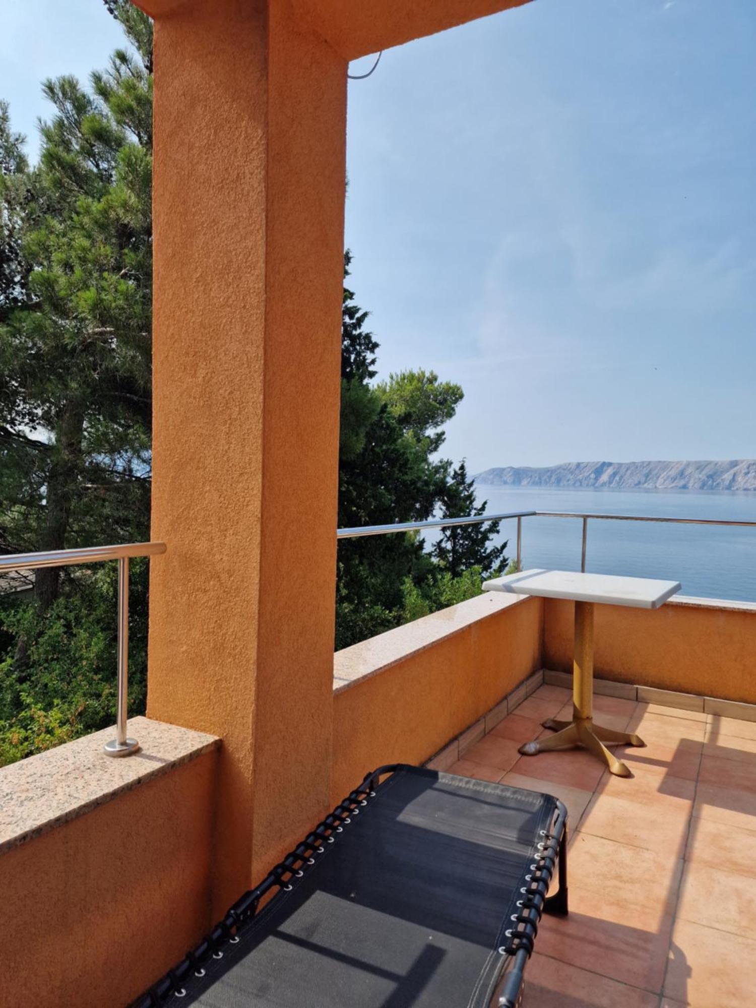 Blue Seagull - Seafront Holiday Home Novi Vinodolski Eksteriør billede